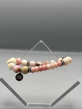 Kinsley Armelle stone Pink, Cream and Gold Beaded Bracelet